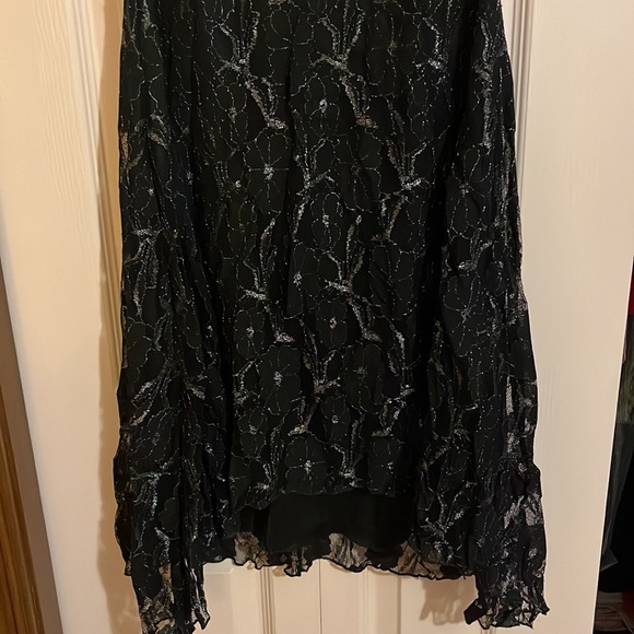 Le Chateau 2000s Midi Dress Black Lace w Silver Accents. Size Extra Small XS - Picture 4 of 7